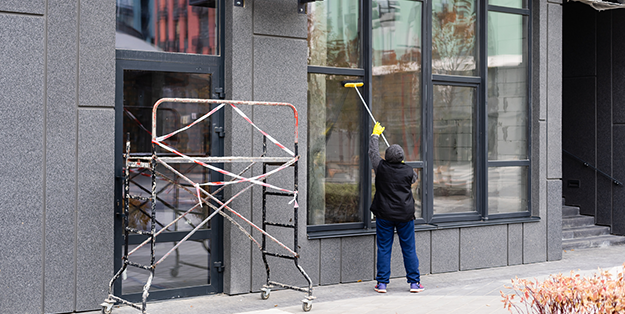 Residential window cleaning services