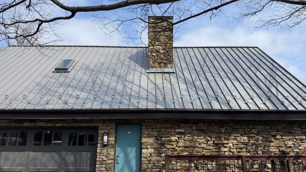 gutter cleaning roof annapolis